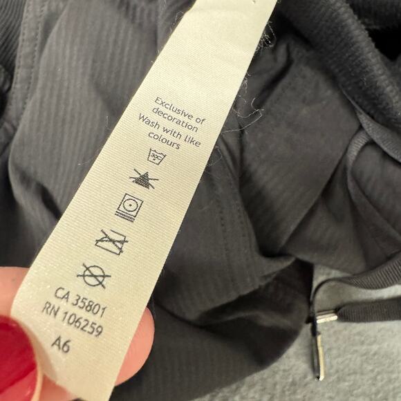 Lululemon Dance Studio Pants Womens 8 Black Cropped Activewear 25" Inseam - Picture 8 of 10